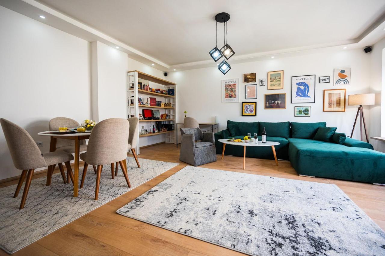 Spacious And Bright 2Bdr Apartment In The Old Town SJJ Exteriör bild