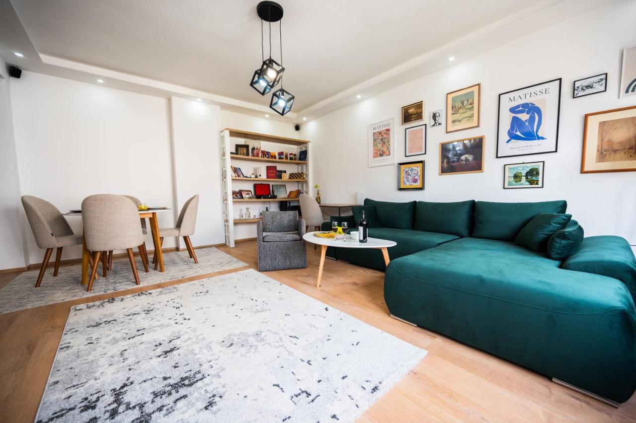 Spacious And Bright 2Bdr Apartment In The Old Town SJJ Exteriör bild